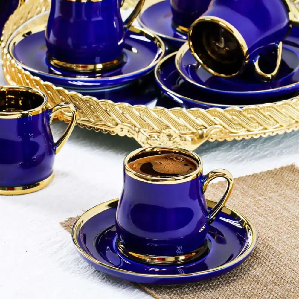 Mavi Fincan ile Dekorasyonda Estetik ve Sıcaklık Yaratma Yöntemleri