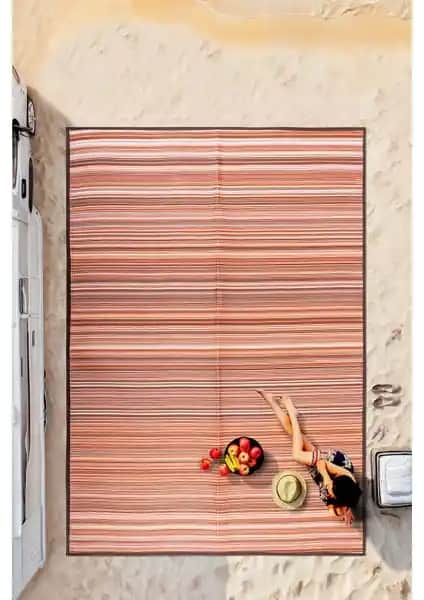 Melaris Halı: Çok Amaçlı, Dayanıklı ve Çevre Dostu Dış Mekan Halısı