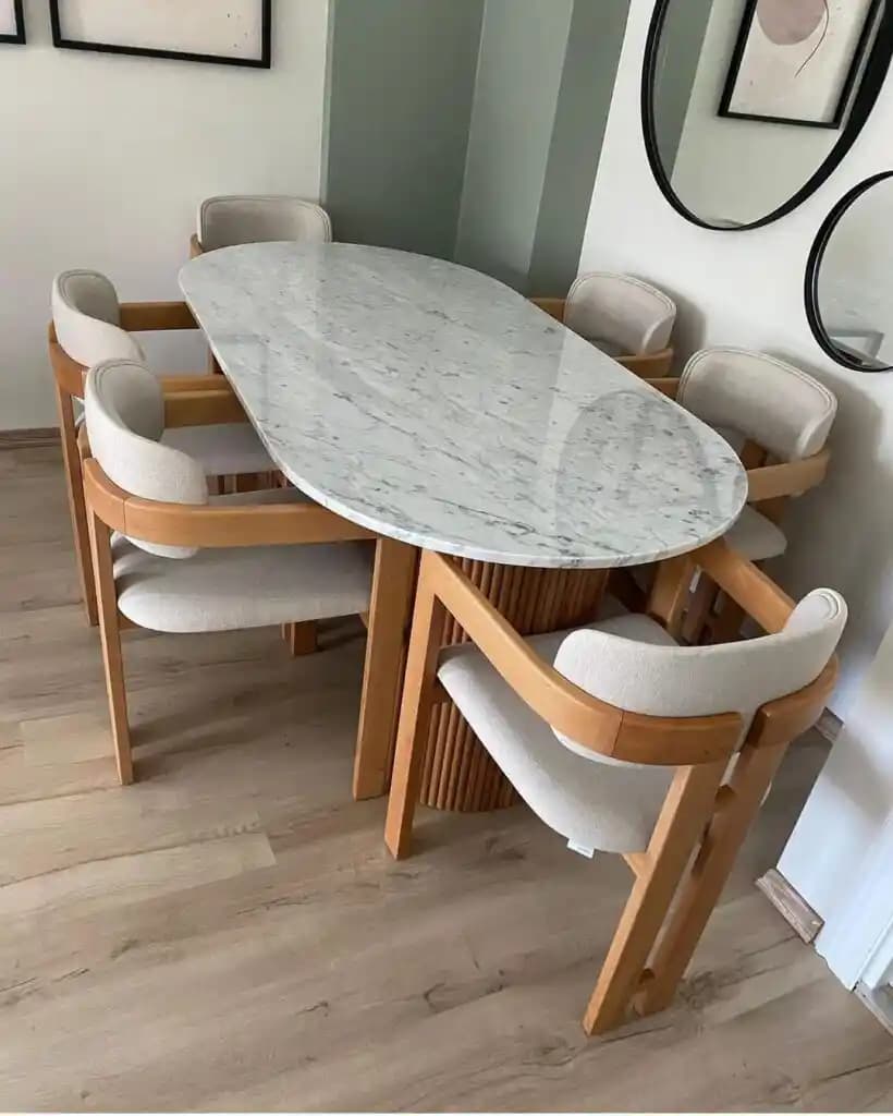 Mermer Yemek Masası Seçenekleri ve Dekorasyonda Kullanım İpuçları