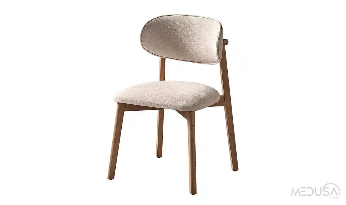 Meşe Sandalye ile Doğal ve Şık Dekorasyon Fikirleri ve Trendleri