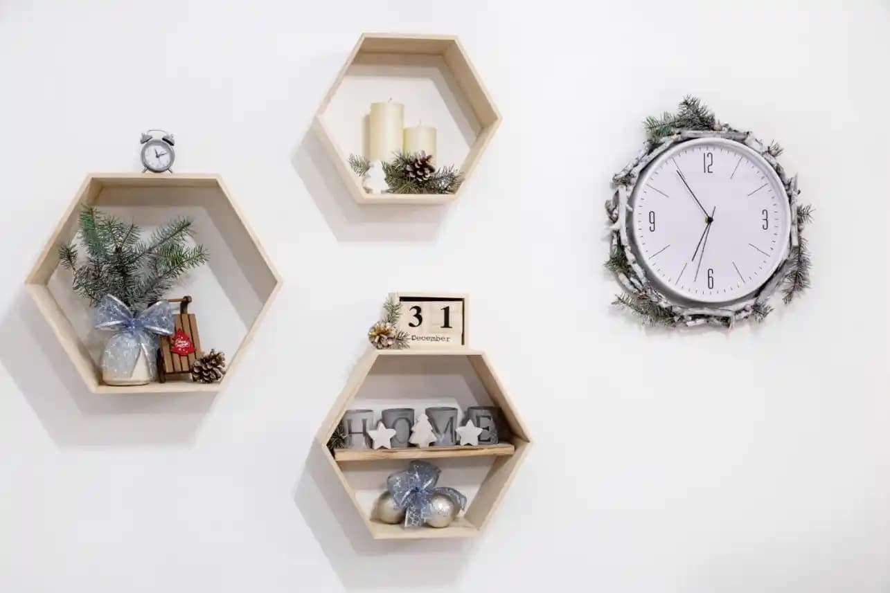 Modern duvar aksesuarlarıyla ev dekorasyonunuzu yenileyin ve şıklığa ulaşın