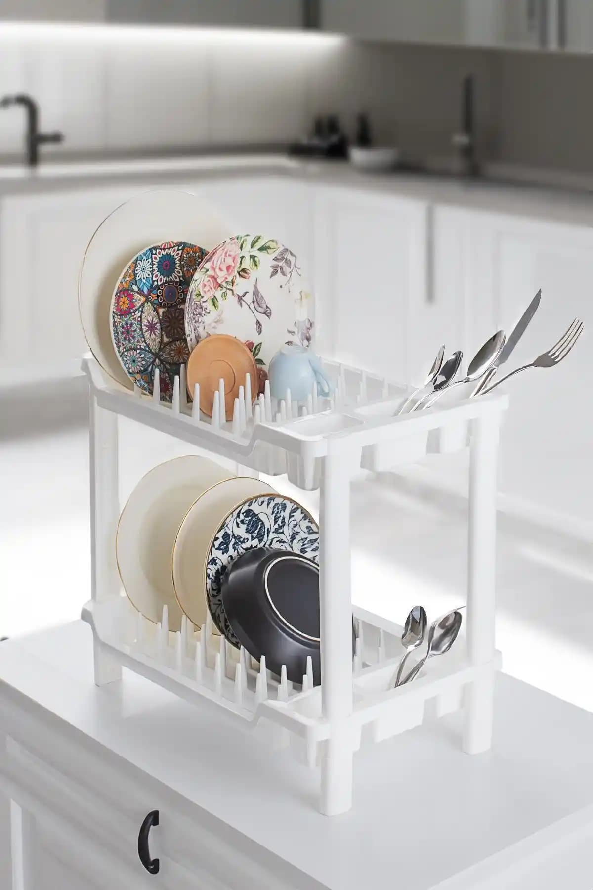 Modern Mutfak Dekorasyonunda Plastik Tezgah Üstü Bulaşıklıkların Avantajları ve Kullanım İpuçları