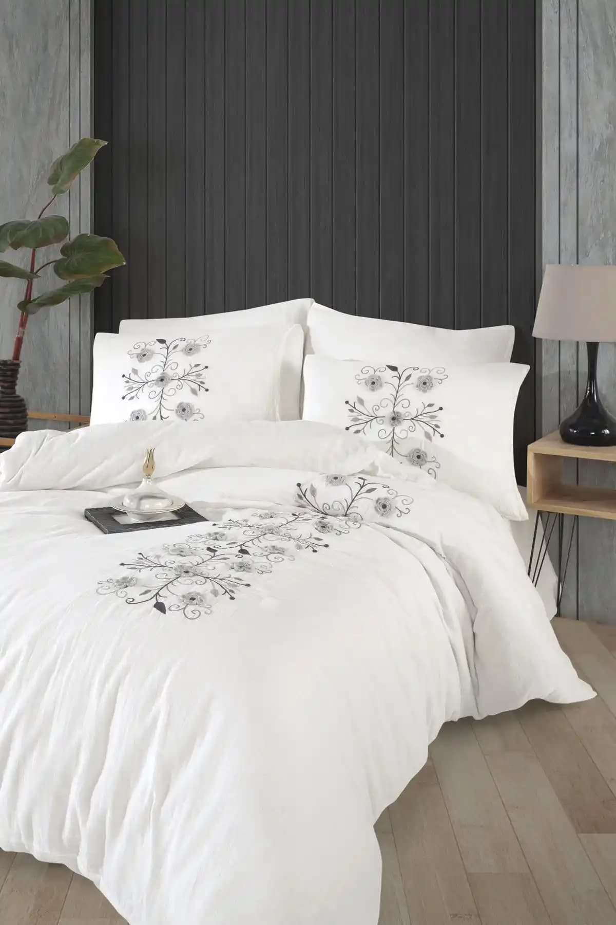 Müslin Nevresim Takımı ile Yatak Odasında Şıklık ve Konforu Yakalayın