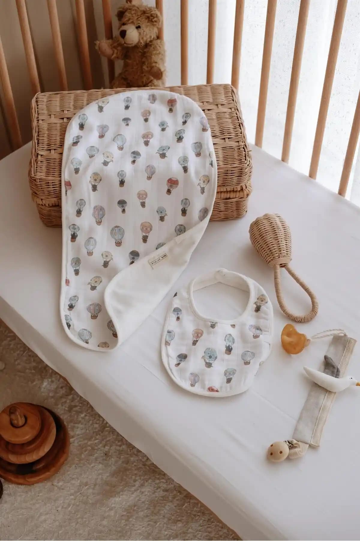 Müslin Önlükler Dekorasyonda Hafiflik ve Şıklık Sağlayan Doğal Seçenekler