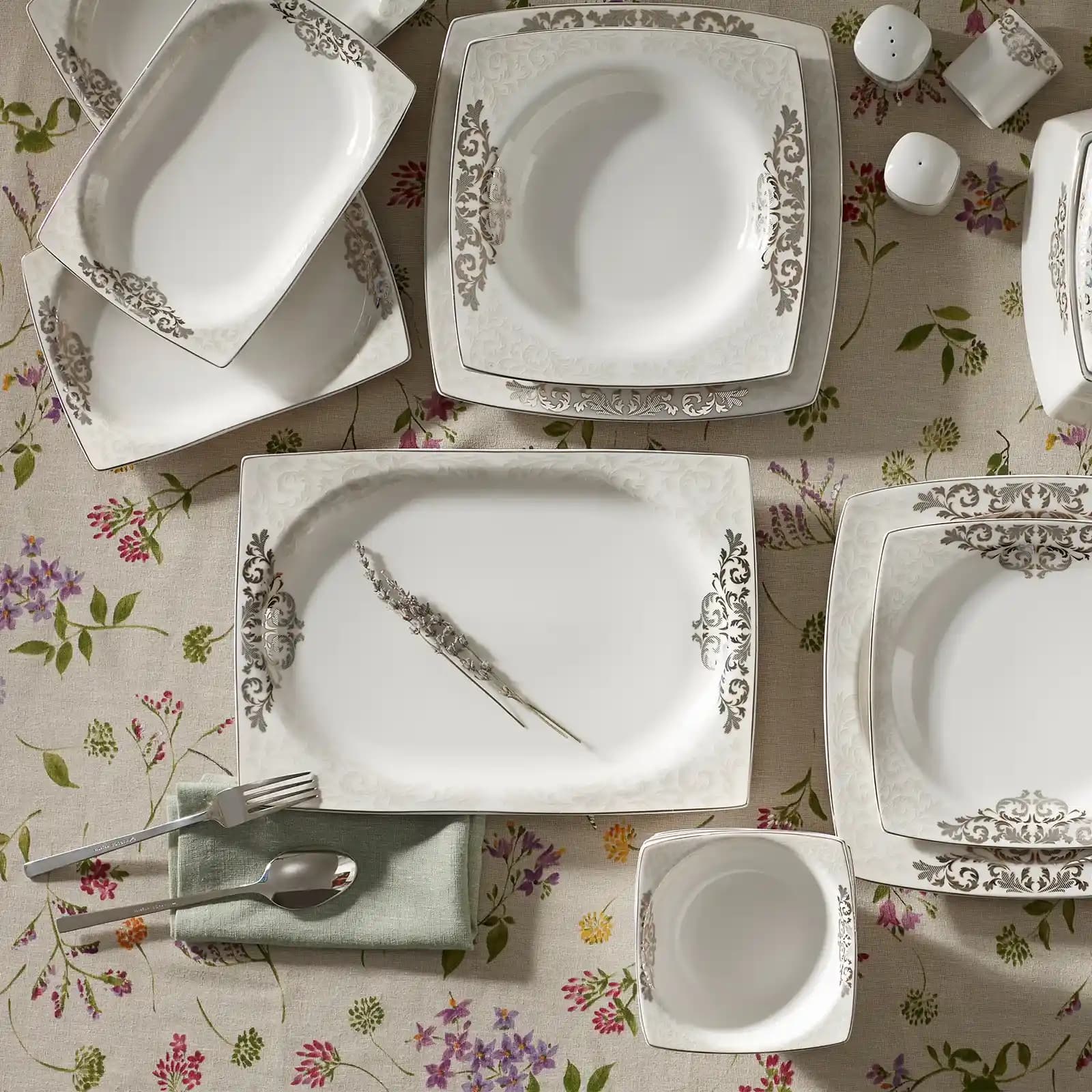 Nazende Yemek Takımı ile Ev Dekorasyonunuza Zarafet Katın