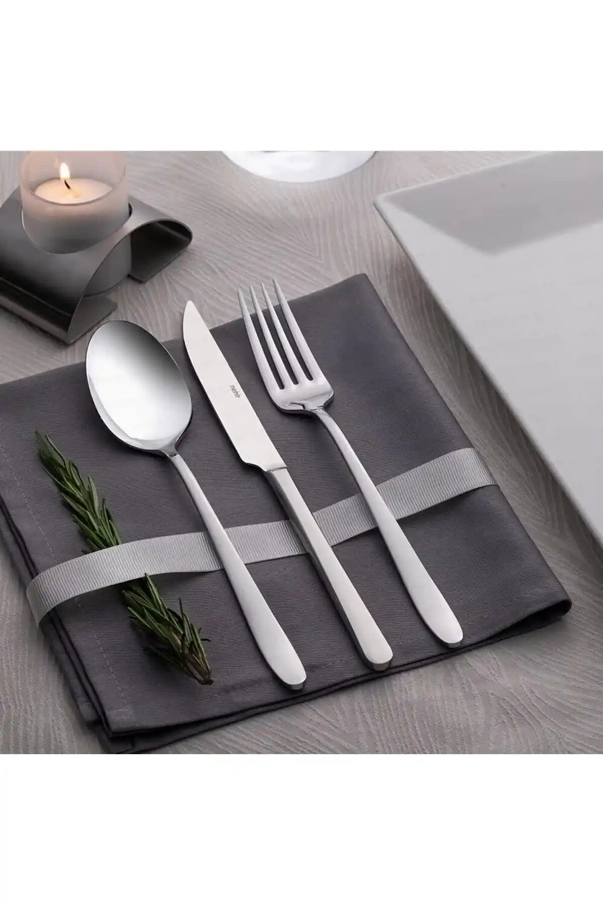 Nehir Sultan Çatal Kaşık Takımıyla Dekorasyonda Zarafet ve Estetik Uygulamaları