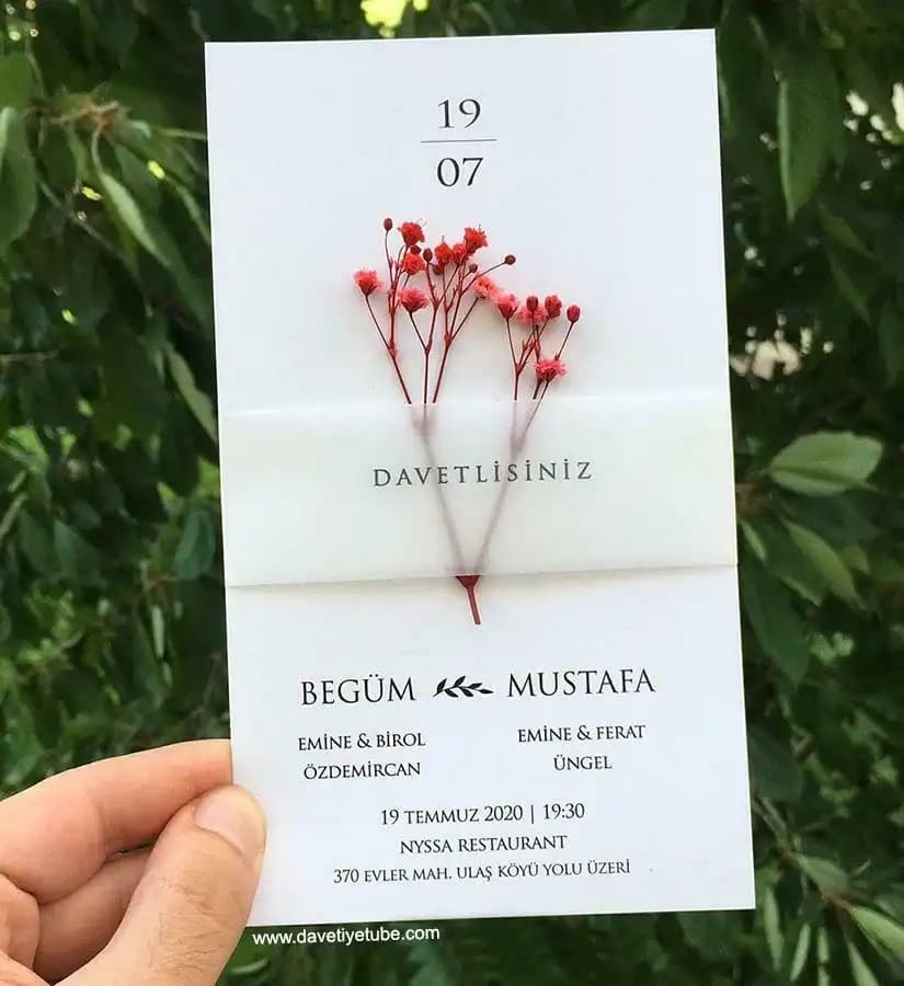 Nişan Davetiyesi Modelleri ve Dekorasyon Uyumunu Sağlayan Tasarım İpuçları