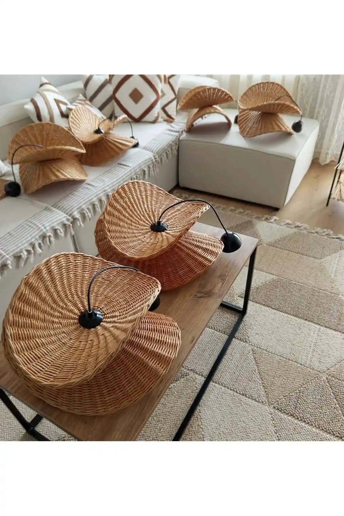 Oturma Odası Dekorasyonunda Aksesuar Seçimi ve Kullanım İpuçları