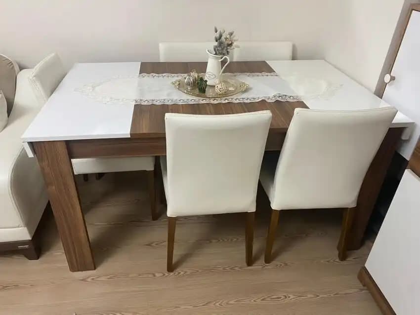 Oturma Odası ve Yemek Masası Seçimi: Dekorasyon ve Fonksiyonellik İpuçları