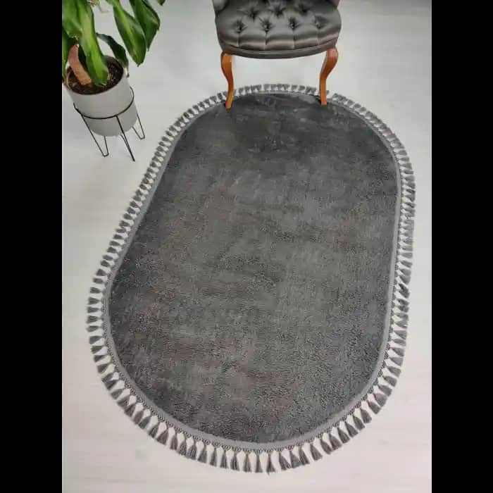 Oval Peluş Halı ile Ev Dekorasyonunda Şıklık ve Konforun Buluşması