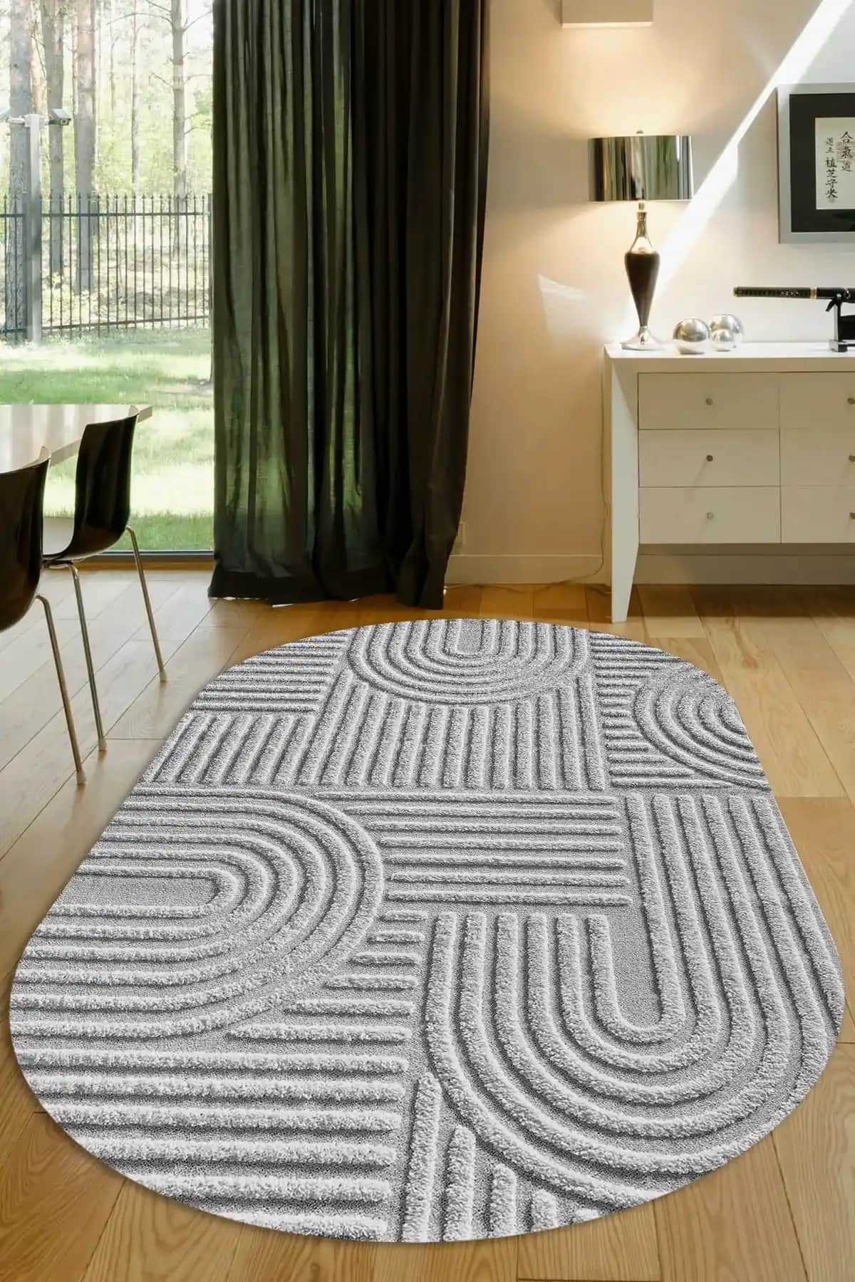 Oval Salon Halısı Dekorasyonunda Şıklık ve Fonksiyonelliği Bir Arada Sunar