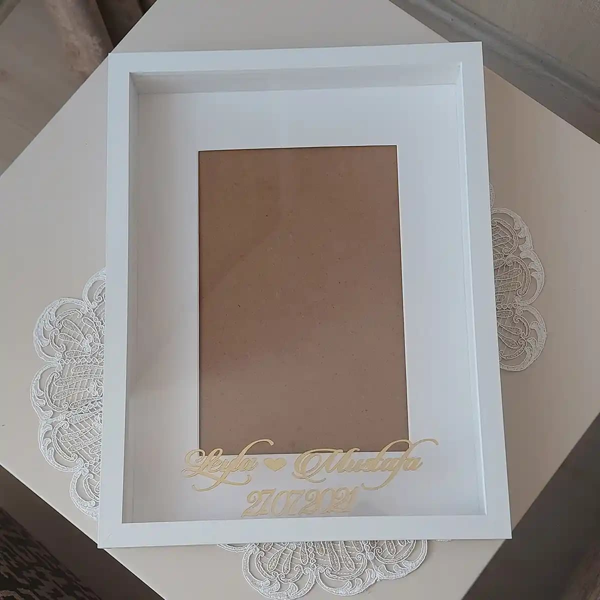 Özel Çerçeve ile Dekorasyonun Zarif Dokunuşları ve Mekanlara Şıklık Katma Yolları