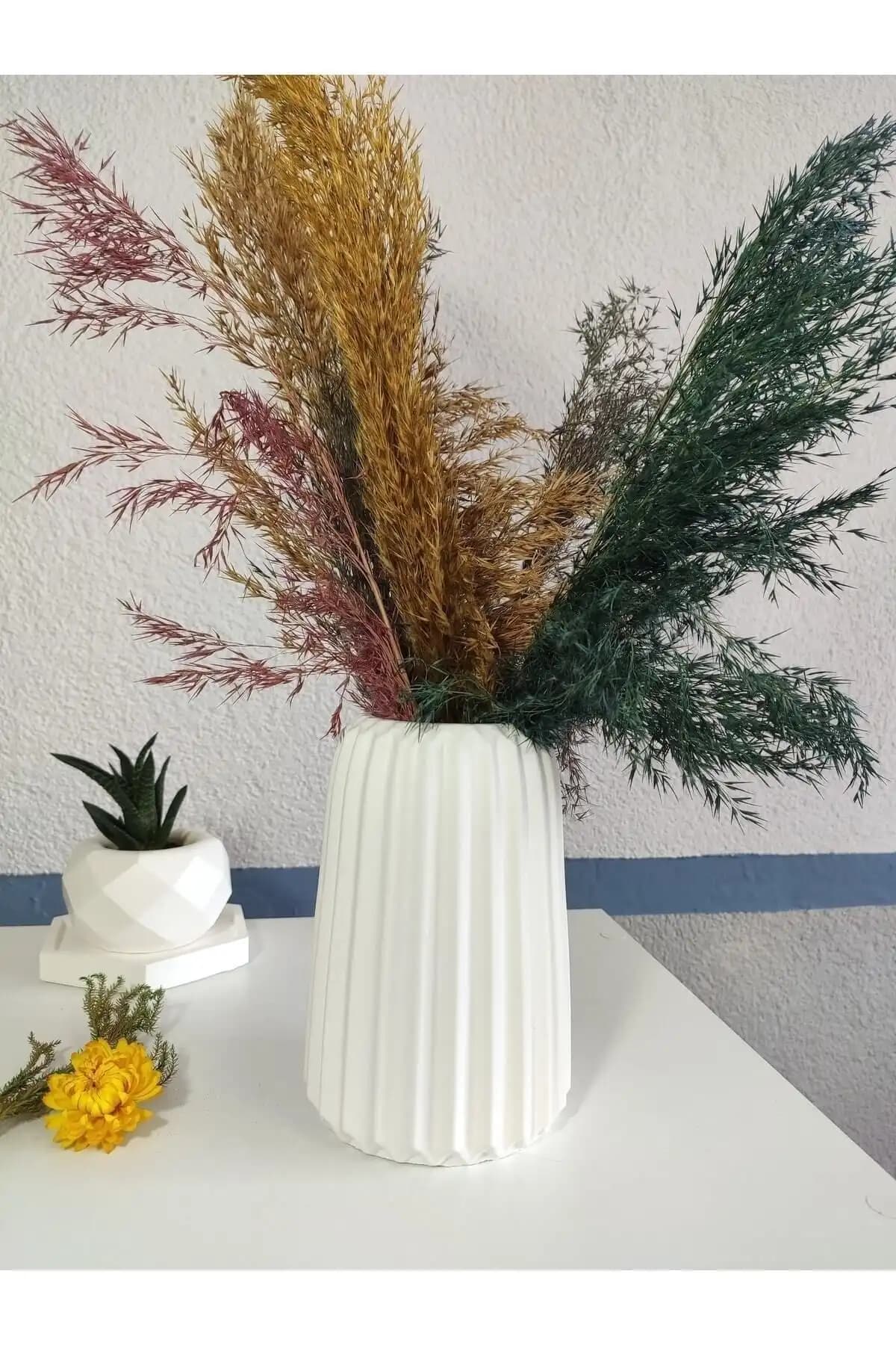 Pampas Vazosu ile Modern ve Doğal Dekorasyon Fikirleri ve Trendleri