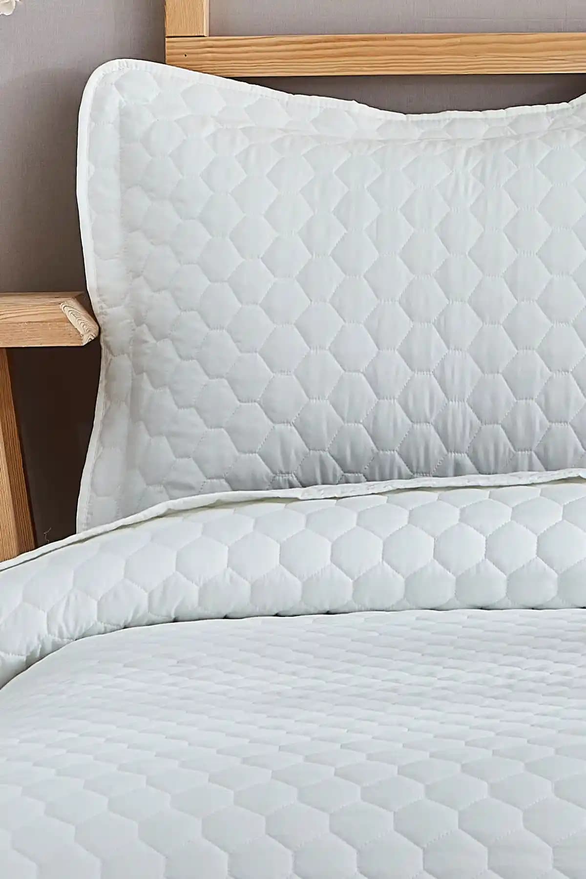 Pamuk Yatakların Dekorasyonda Konfor ve Estetiği Birleştiren Avantajları