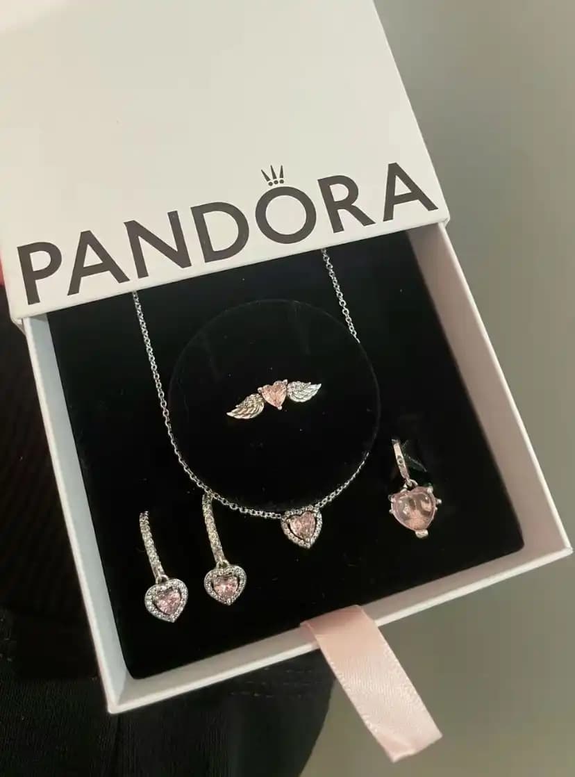 Pandora Set ile Dekorasyonunuzu Zenginleştirin Şıklık ve İşlevselliğin Buluşması