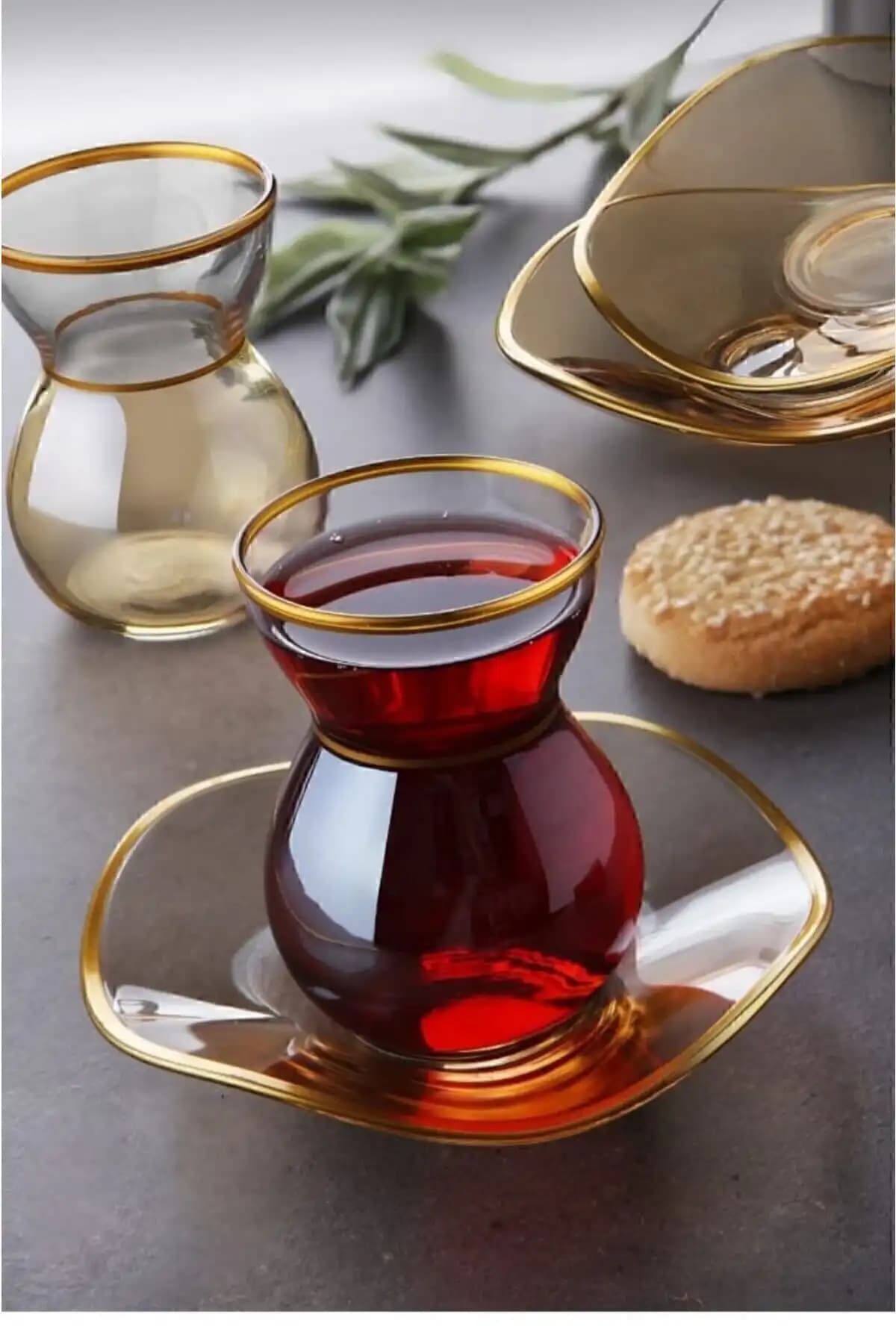 Paşabahçe Gold Çay Bardağı ile Dekorasyonunuza Zarafet Katın ve Şıklığı Yakalayın