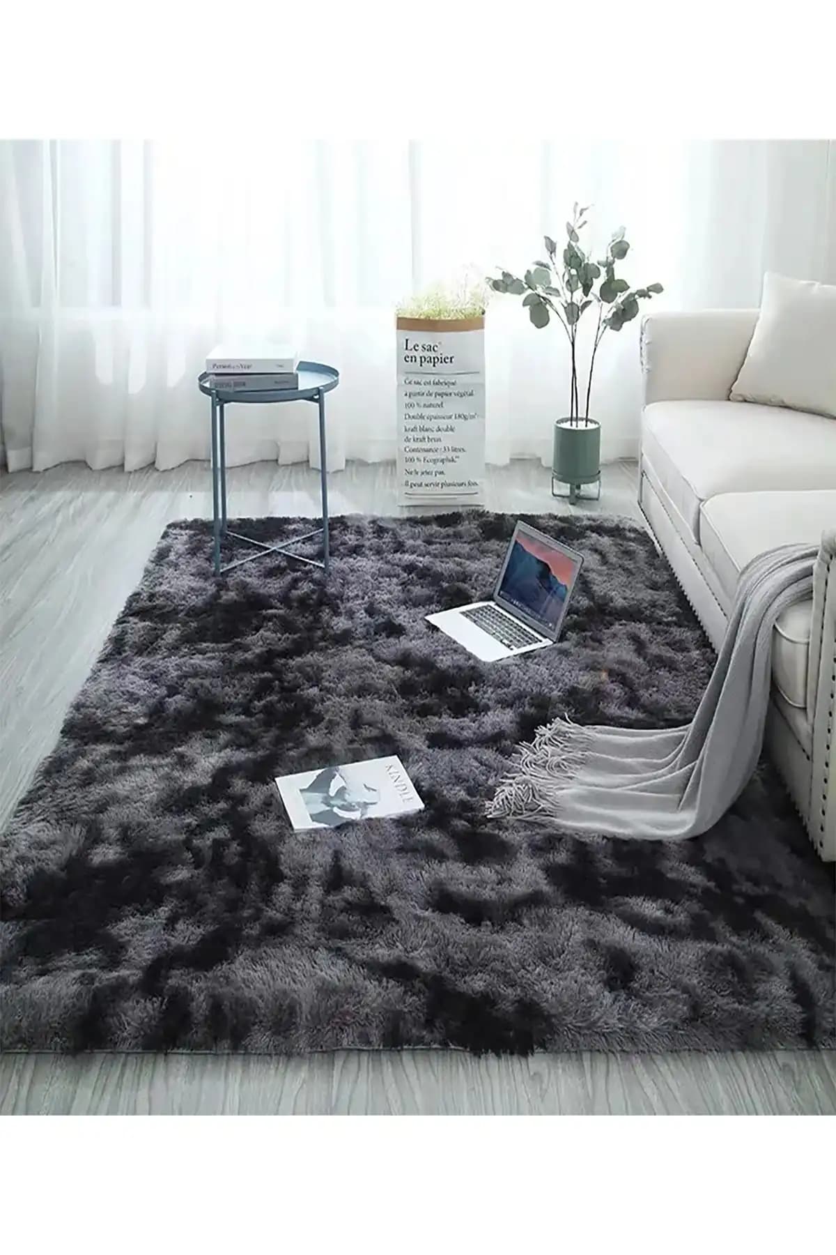 Peluş Salon Halısı Seçerken Dikkat Edilmesi Gerekenler ve Dekorasyon İpuçları
