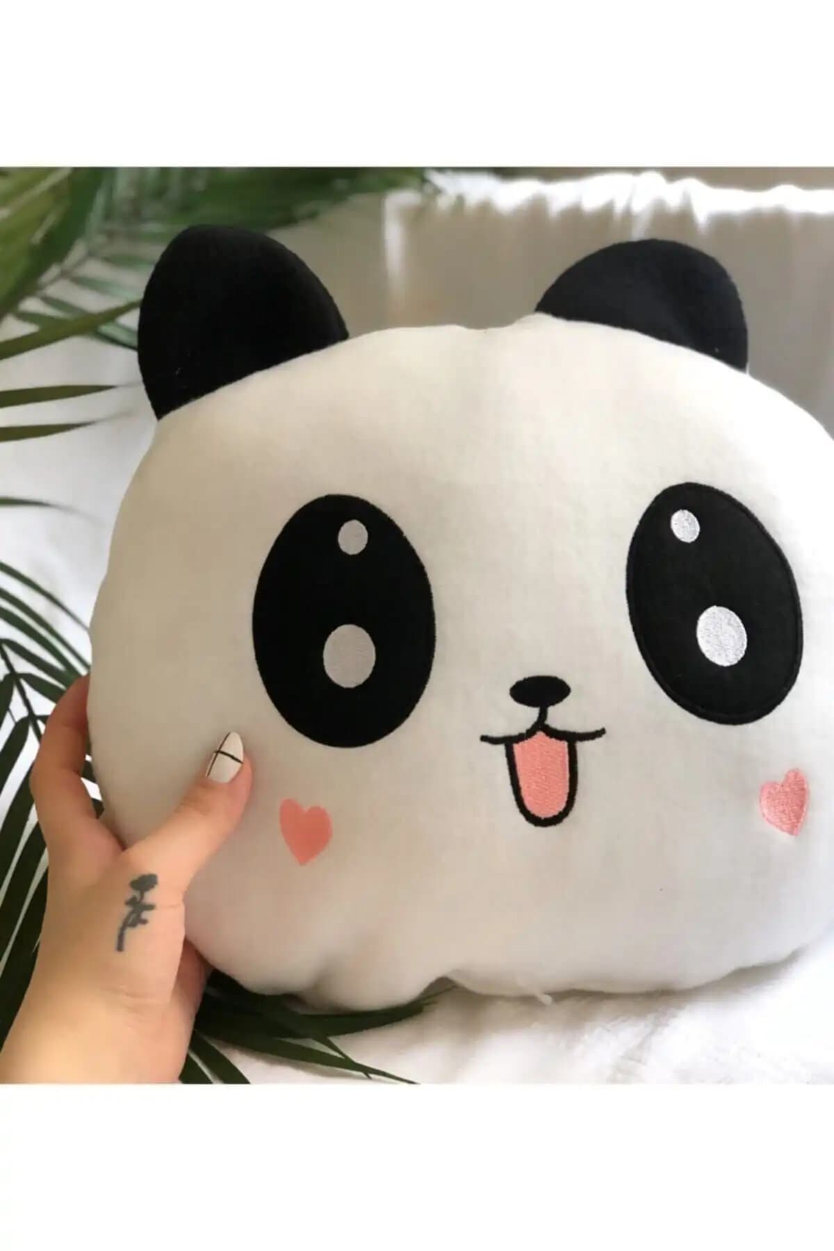 Peluş Yastık Kullanımıyla Ev Dekorasyonunda Sıcaklık ve Şıklık Yaratma Rehberi