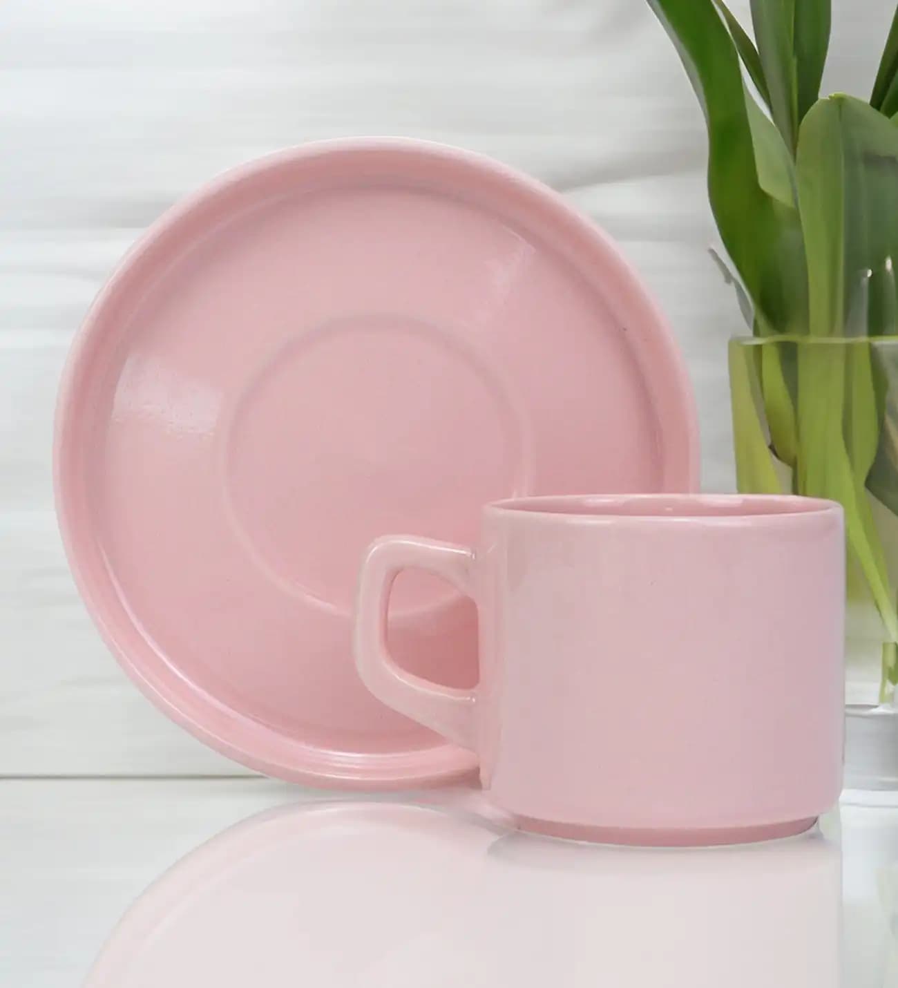 Pembe Fincan Dekorasyonunda Zarafet ve Şıklık: Modern ve Klasik Tarzlar İçin İpuçları