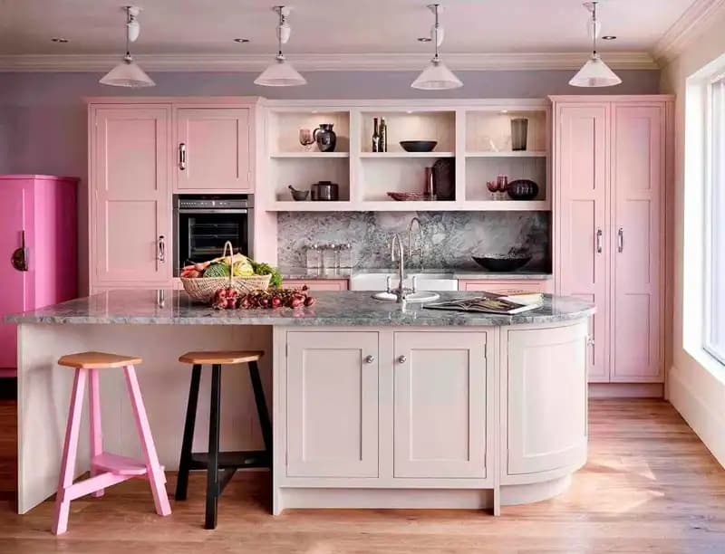 Pembe Mutfak Dekorasyonu: Zarafet ve Feminenliğin Modern Yansıması