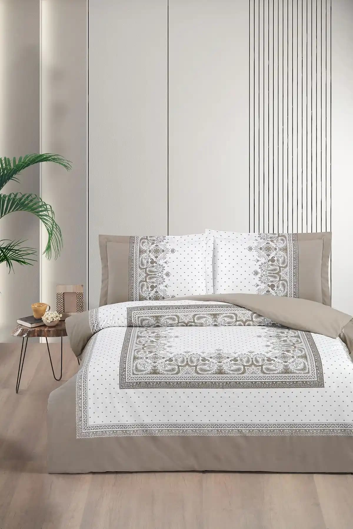 Pierre Cardin Çift Kişilik Nevresim Takımı: Şıklık ve Konforun Buluştuğu Yatak Odası Dekorasyonu