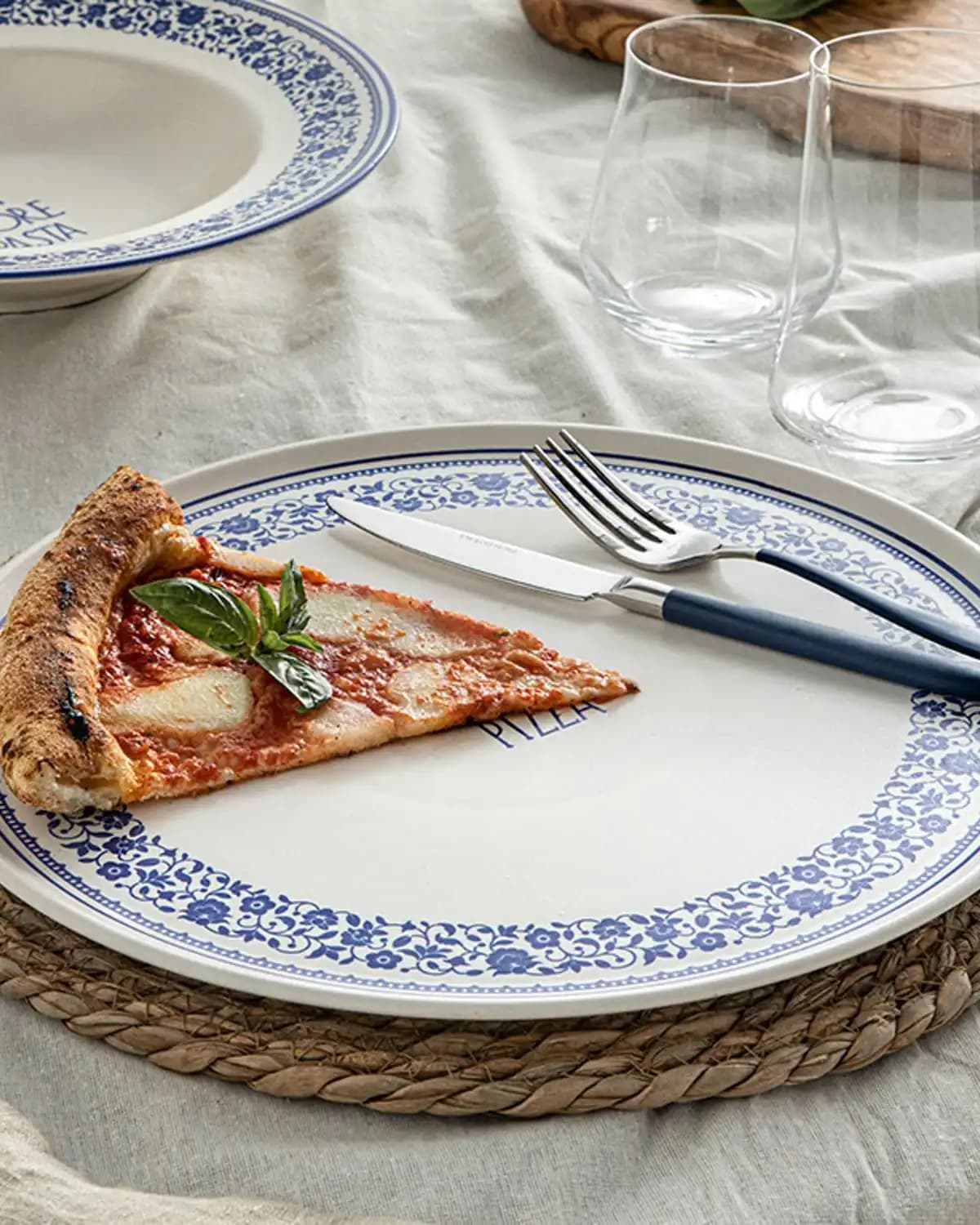 Pizza Servis Tabağı Seçimiyle Dekorasyon ve Sunumu Güçlendirin