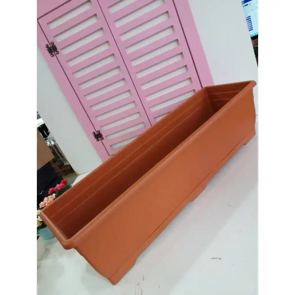 Plastik Dikdörtgen Saksılar ile Modern ve Dayanıklı Dekorasyon Çözümleri