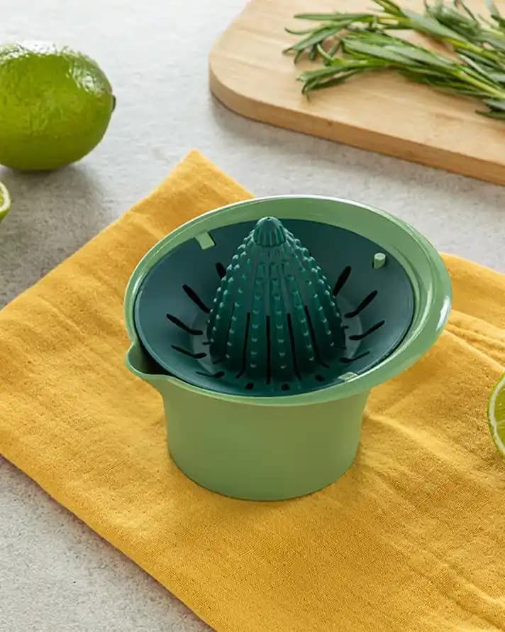 Plastik Limon Sıkacağı ile Mutfakta Estetik ve İşlevsel Dekorasyon Çözümleri