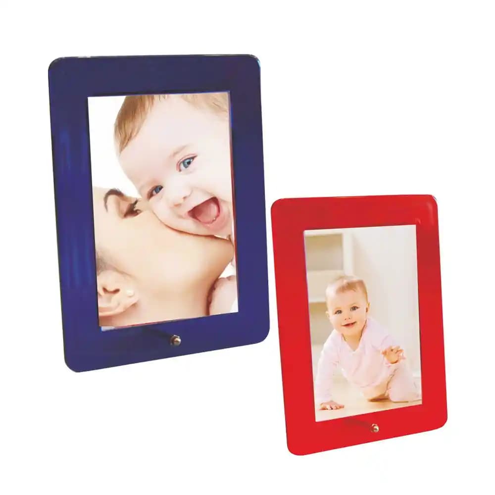 Plastik Resim Çerçevesi ile Dekorasyonunuzu Zenginleştirin ve Estetik Katın