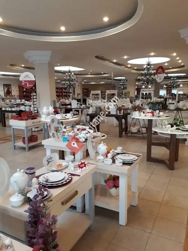 Porselen Fabrika Satış Mağazaları ile Ev Dekorasyonunuzu Zenginleştirin