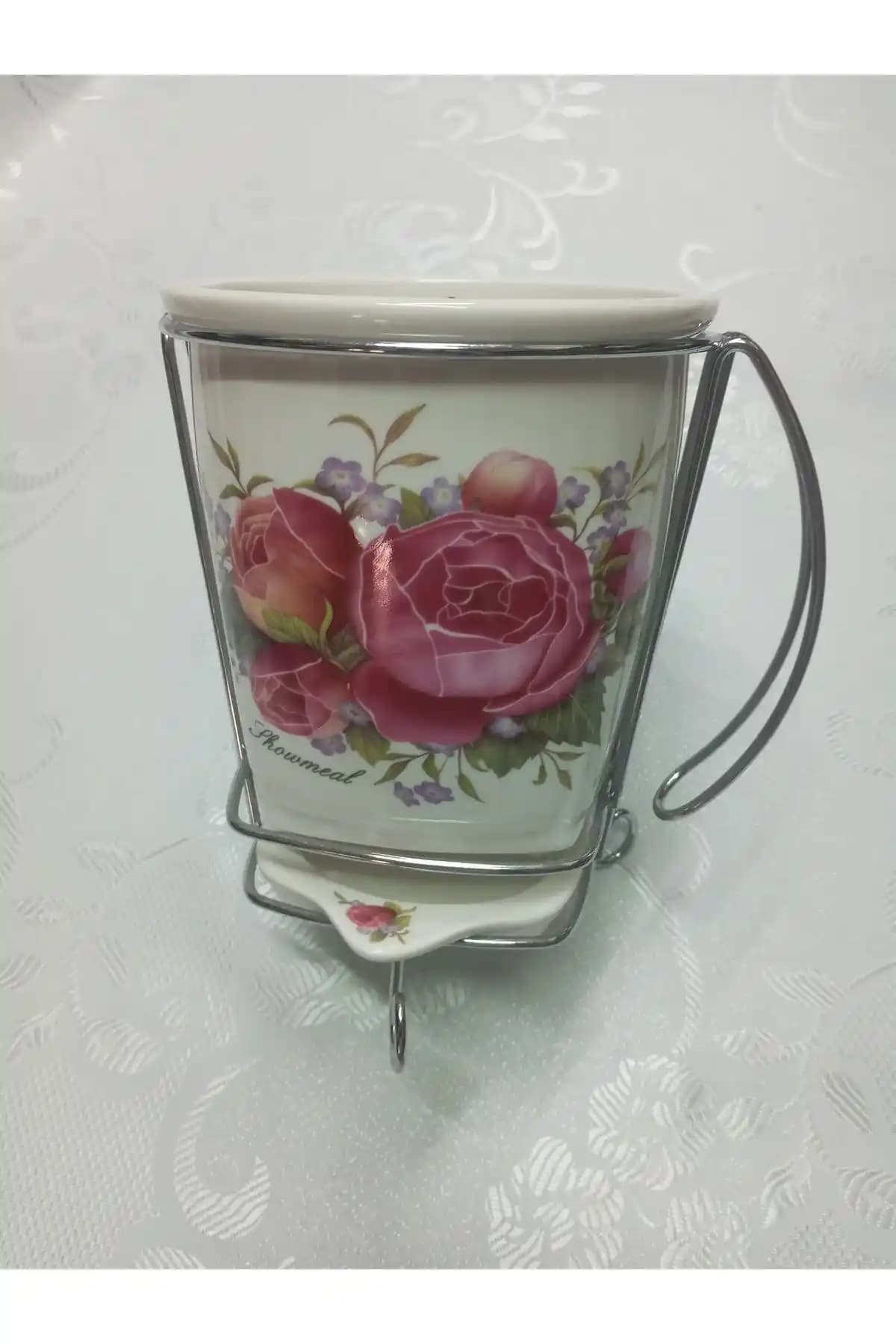 Porselen Kaşıklık ile Mutfak Dekorasyonunda Şıklık ve Fonksiyonellik Artırma Yöntemleri