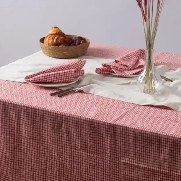 Pötikare Masa Örtüsü ile Dekorasyonunuzu Şıklık ve Sıcaklıkla Zenginleştirin