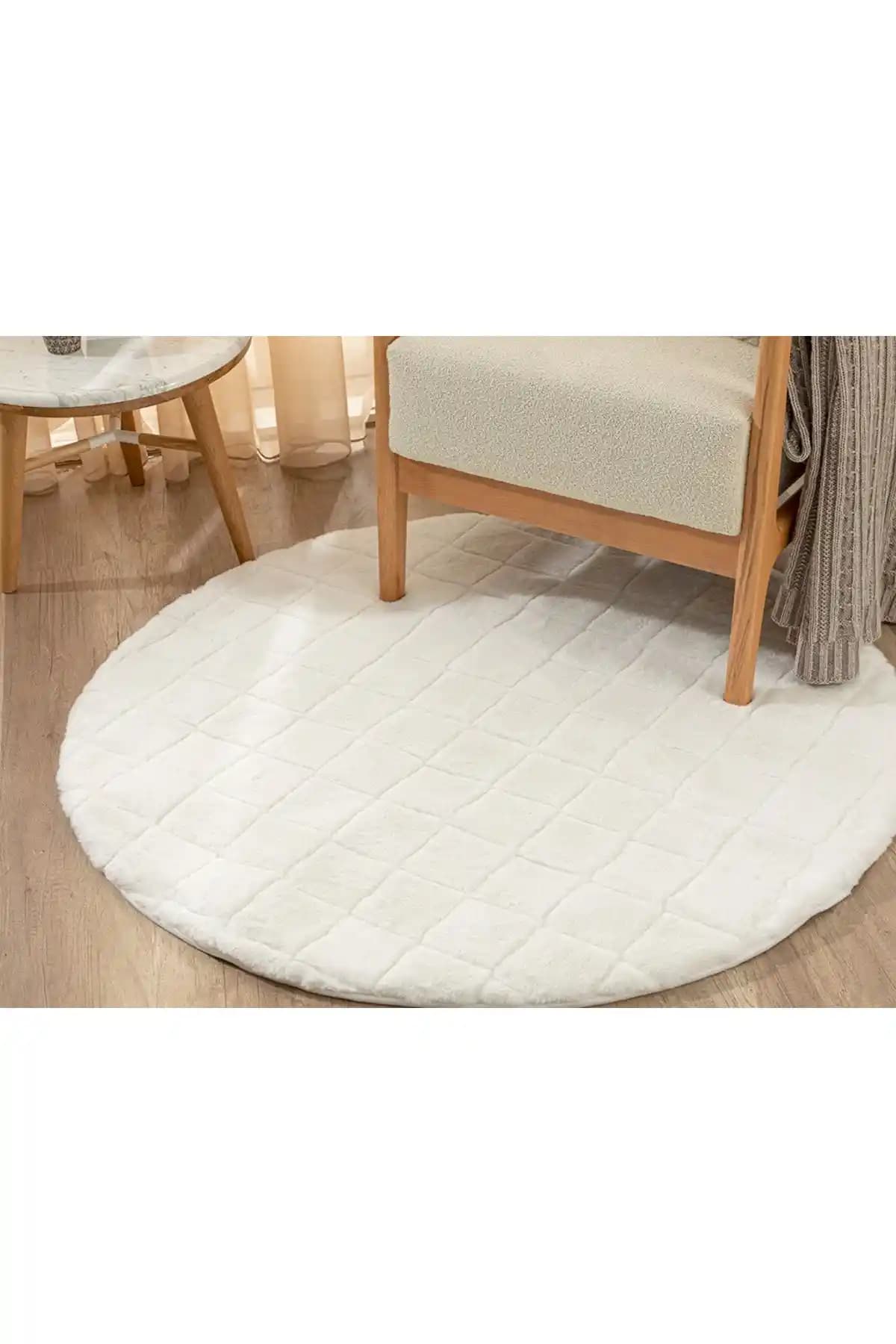 Rabbit Peluş Halı ile Modern Dekorasyonda Sıcak ve Şık Bir Dokunuş