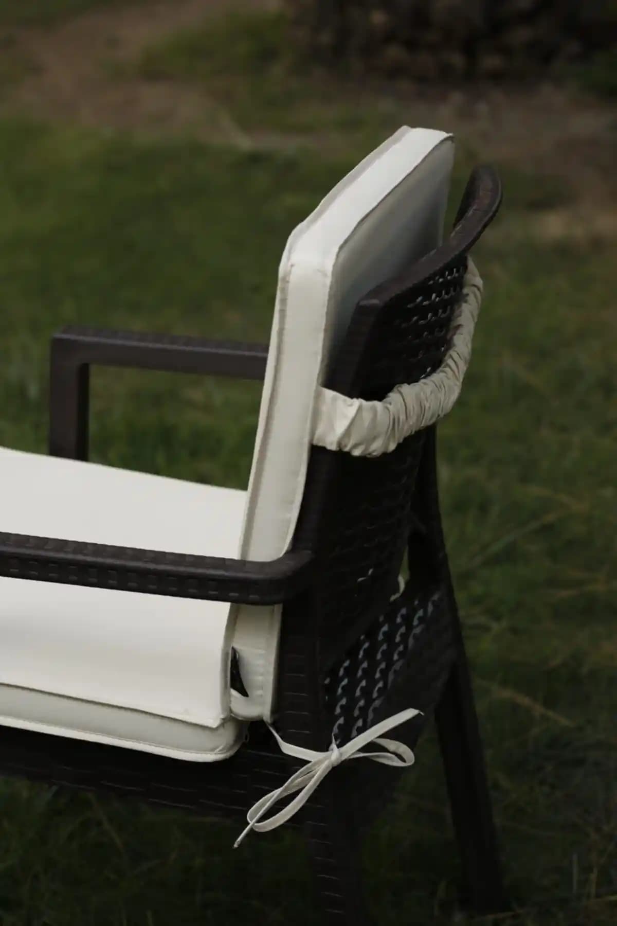 Rattan Sandalye Minderleri ile Dekorasyonunuzu Yenileyin ve Mekanlara Doğal Şıklık Katın