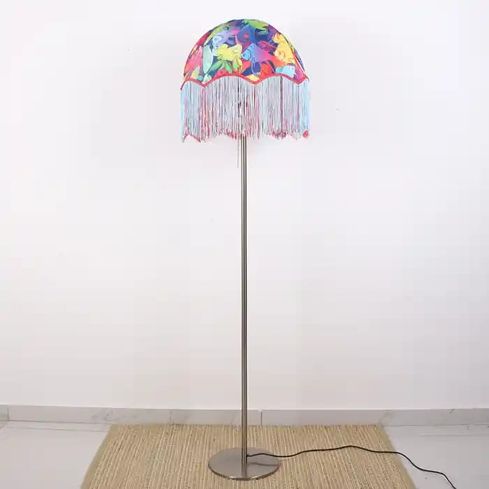 Renkli Lambaderlerle Dekorasyonunuzu Canlandırmanın Yolları ve İpuçları