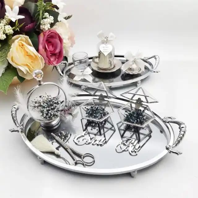 Sade Nişan Tepsisi Modelleri: Zarif ve Modern Dekorasyon Seçenekleri