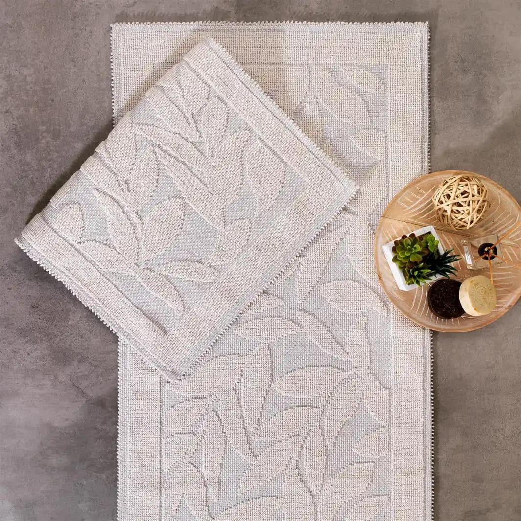 Şafer Banyo Paspası ile Modern ve Güvenli Banyo Dekorasyonu Yaratın