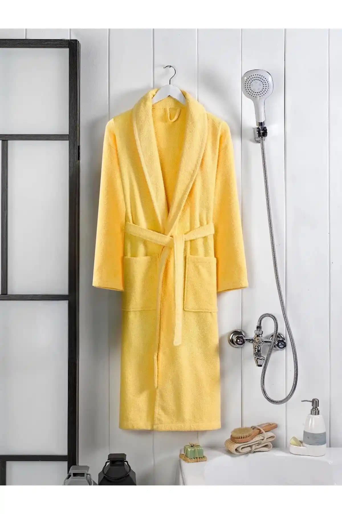 Sarı Bornoz Dekorasyonda Canlılık ve Estetik Yaratmanın Yolları