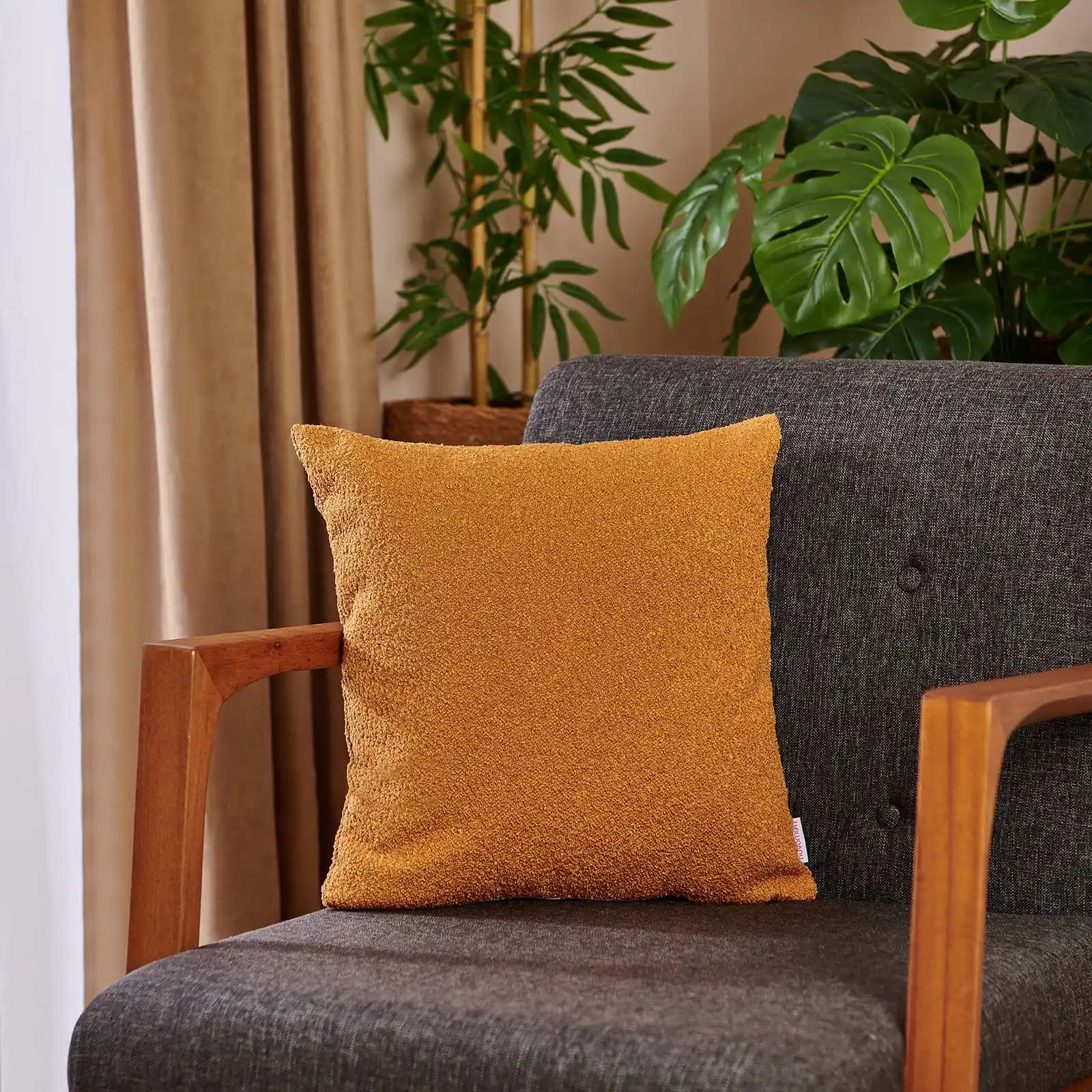 Sarı Kırlentlerle Dekorasyonunuzu Canlandırın ve Mekanlara Enerji Katın