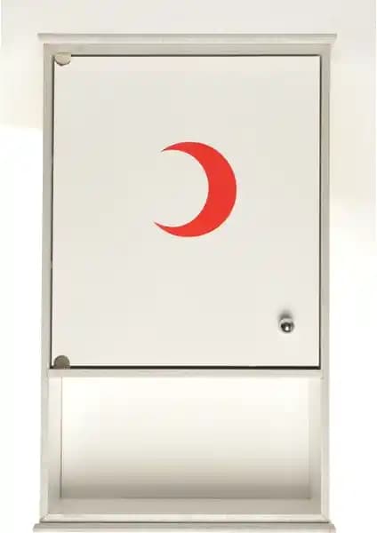 Selena Ecza Dolabı Karşılaştırması: Ahşap Raflı Lüks ve Ceviz Modelleri