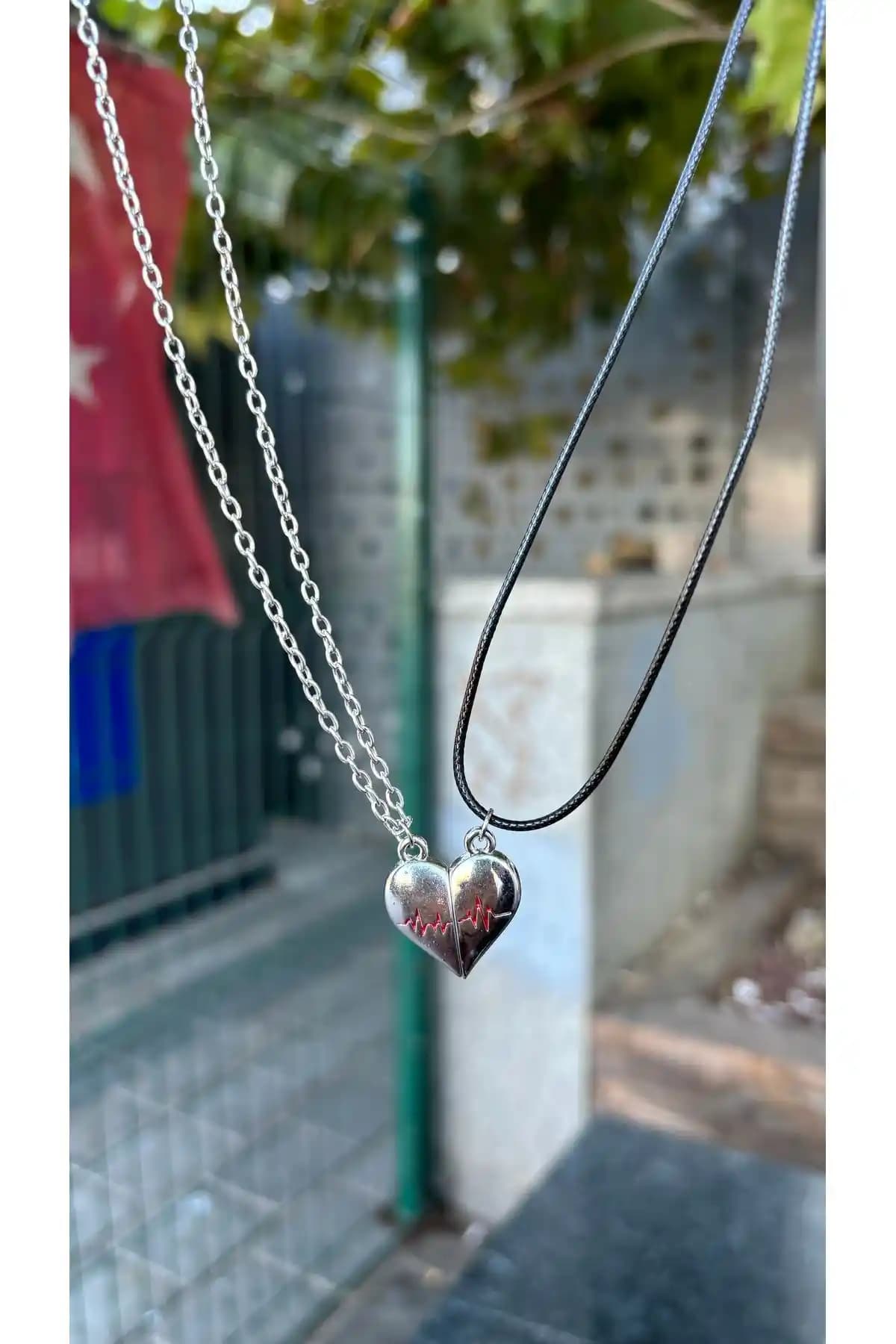 Sevgili Kolye ile Dekorasyonda Zarafet ve Anlam Birliği Nasıl Sağlanır