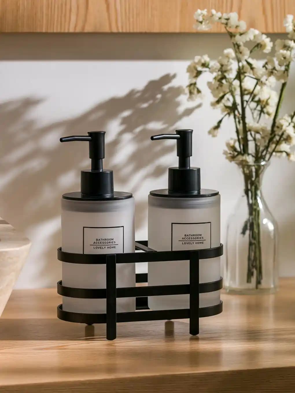 Sıvı Sabunluk Setleri ile Mekânlarınızı Şık ve Fonksiyonel Hale Getirin