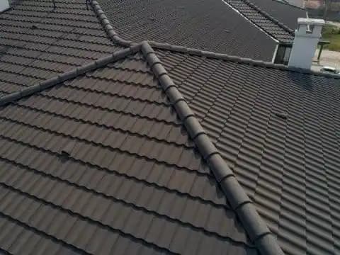 Siyah Kiremit ile Modern ve Şık Dekorasyon Fikirleri ve Kullanım Alanları