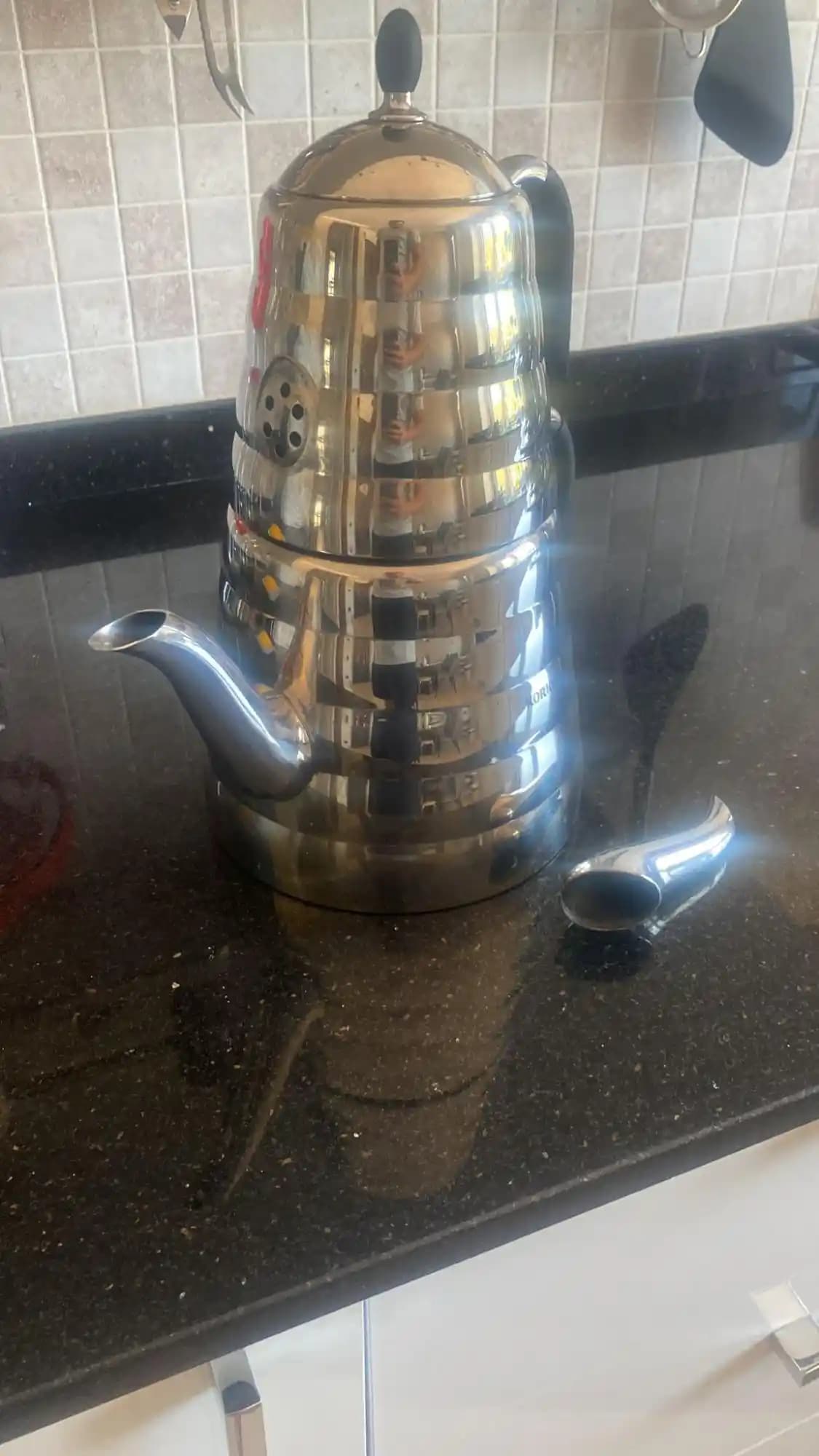 Siyah Mutfak Eşyalarıyla Modern ve Şık Dekorasyon İpuçları ve Tasarım Önerileri