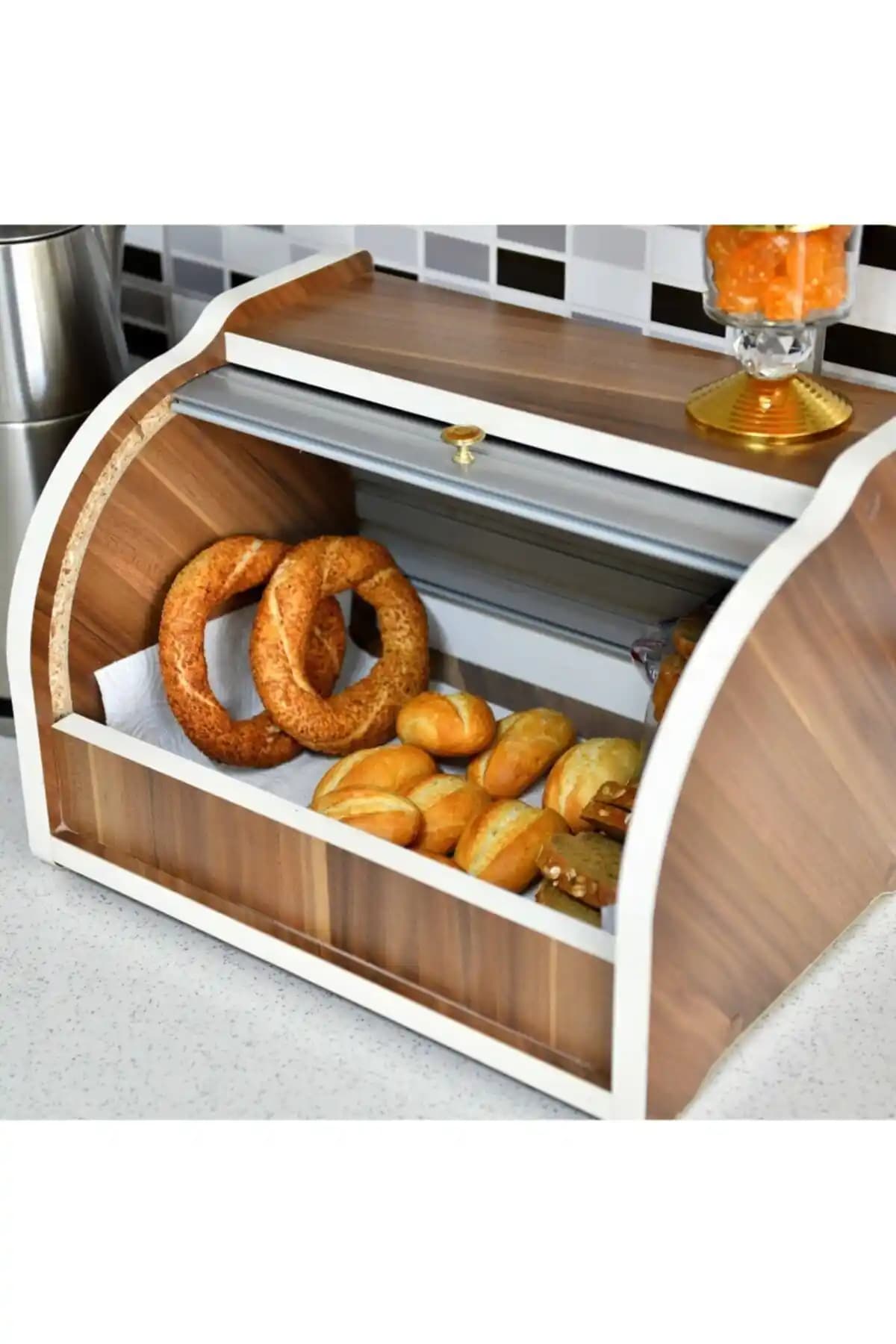 Tezgah Üstü Ekmekliklerle Mutfak Dekorasyonunuzu Şıklık ve İşlevsellikle Yenileyin