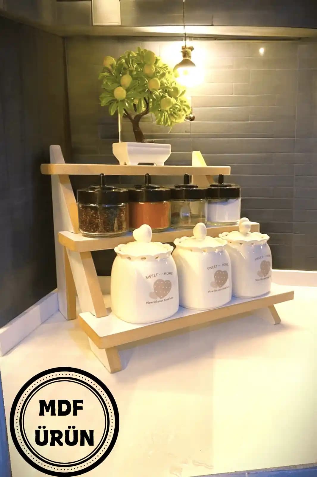 Tezgah Üstü Köşe Rafları ile Mekânınızı Şık ve Fonksiyonel Hale Getirin