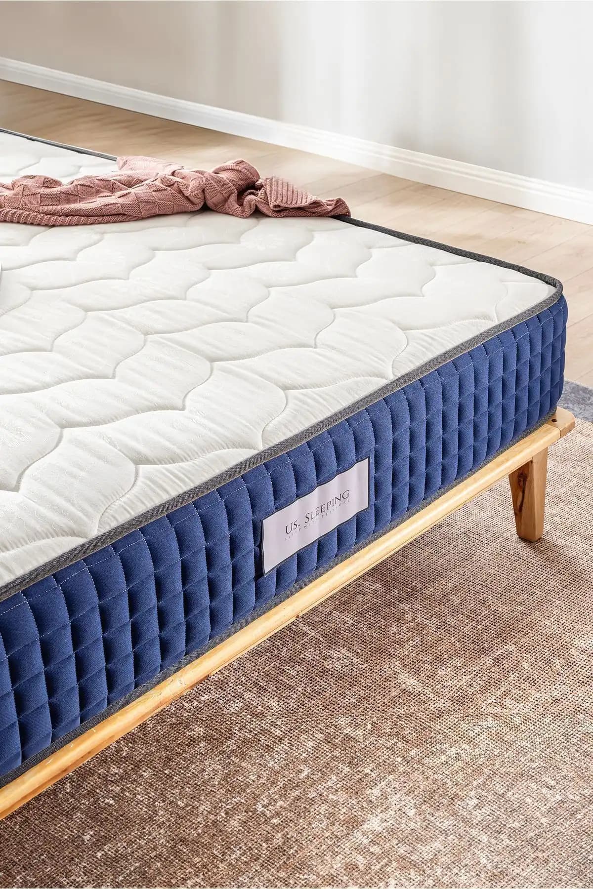 Torba Yaylı Yatakların Konfor ve Dekorasyondaki Rolü Güncel Trendler ve Kullanım İpuçları