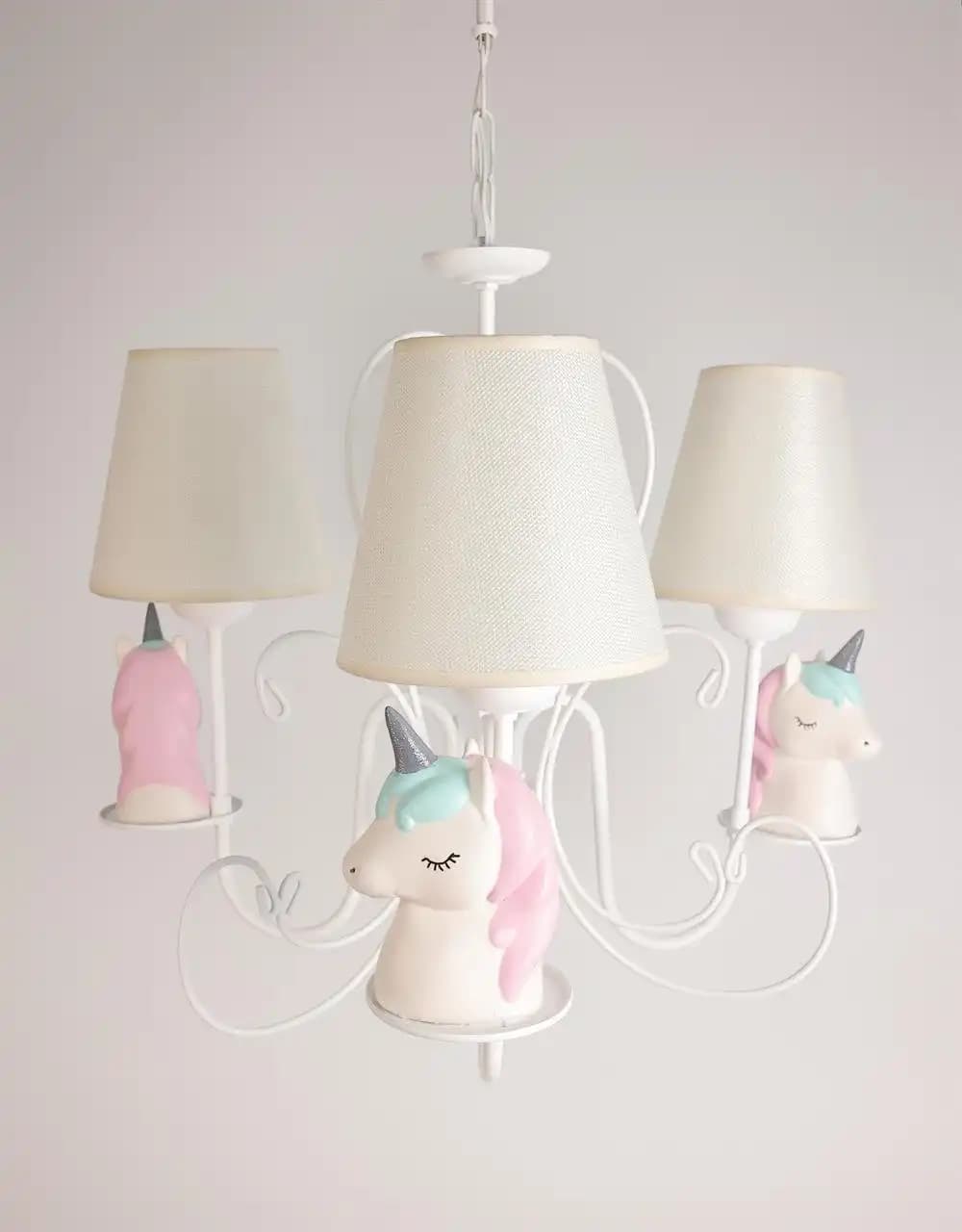 Unicorn Avize ile Mekanlarınıza Masalsı ve Şık Dokunuşlar Yapın