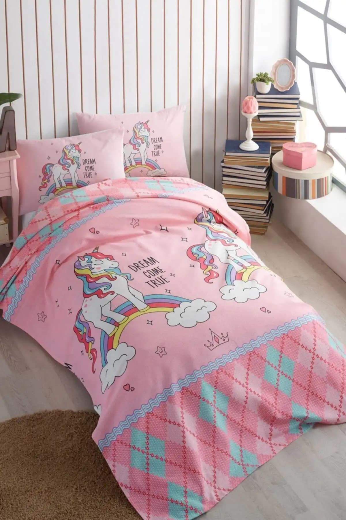 Unicorn Pike Takımı ile Dekorasyonunuzu Renkli ve Fantastik Hale Getirin