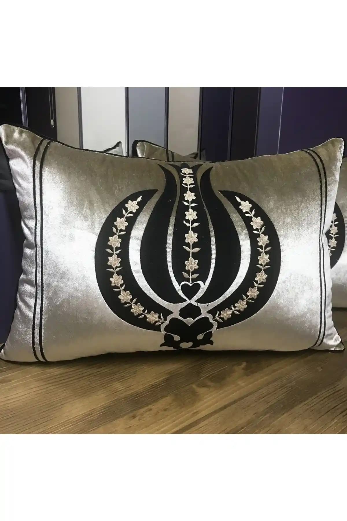 Uzun Kırlentlerle Dekorasyonda Şıklık ve Konforu Bir Arada Sağlayın